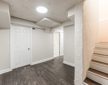1809 Euclid Avenue - Photo Thumbnail 31