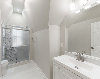 1809 Euclid Avenue - Photo Thumbnail 20