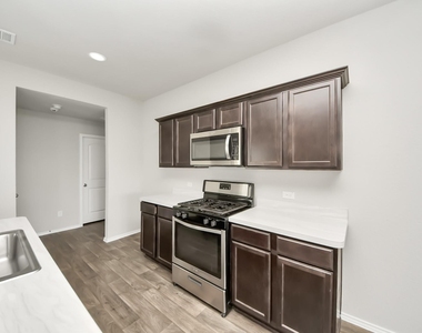 16916 Rich Pines Drive - Photo Thumbnail 7