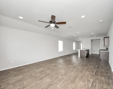 16916 Rich Pines Drive - Photo Thumbnail 14