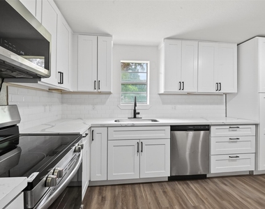 8221 Bigwood Street - Photo Thumbnail 24