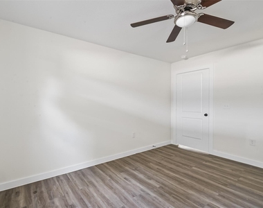 8221 Bigwood Street - Photo Thumbnail 14