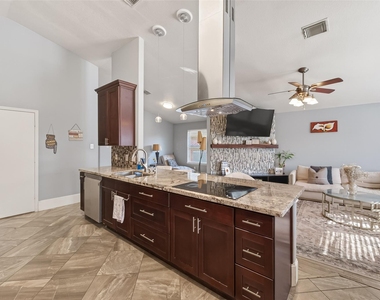 1214 Wesley Drive - Photo Thumbnail 17
