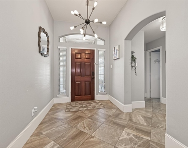 1214 Wesley Drive - Photo Thumbnail 5