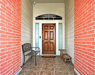 1214 Wesley Drive - Photo Thumbnail 4
