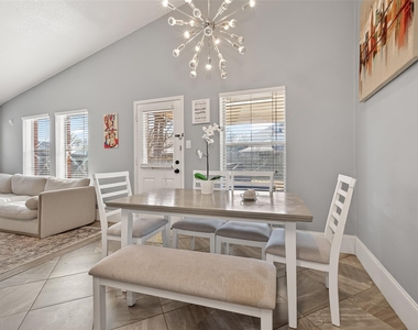 1214 Wesley Drive - Photo Thumbnail 15