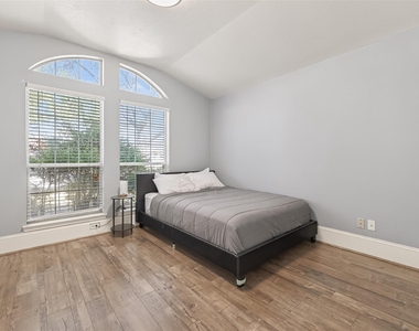 1214 Wesley Drive - Photo Thumbnail 35