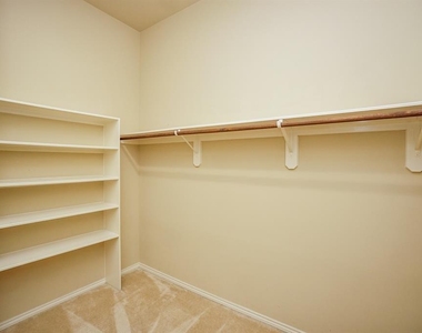 2910 Fair Chase Dr - Photo Thumbnail 14