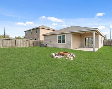 718 Crystal Lakes Drive - Photo Thumbnail 19