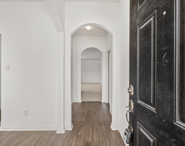 718 Crystal Lakes Drive - Photo Thumbnail 2