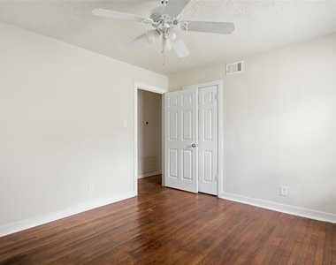 5622 Woodgreen Street - Photo Thumbnail 17