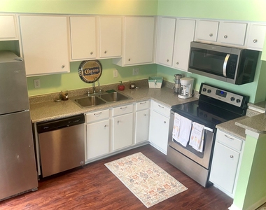 3506 Cove View Boulevard - Photo Thumbnail 6
