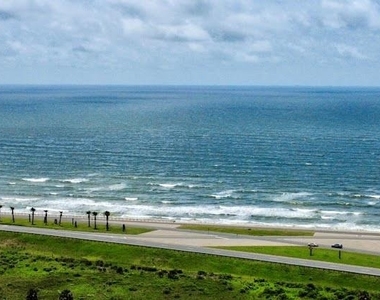 3506 Cove View Boulevard - Photo Thumbnail 8