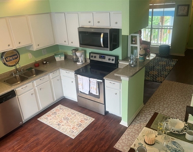 3506 Cove View Boulevard - Photo Thumbnail 12
