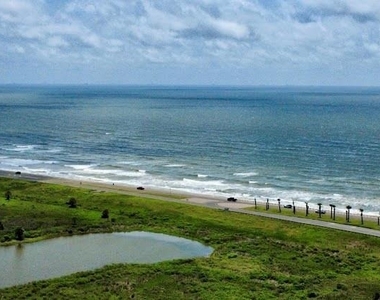 3506 Cove View Boulevard - Photo Thumbnail 5