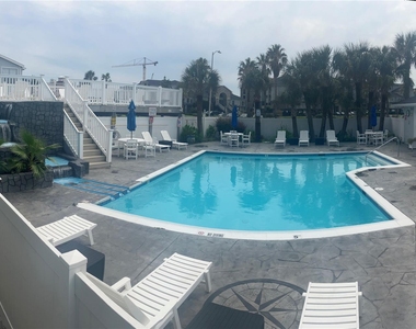 3506 Cove View Boulevard - Photo Thumbnail 9