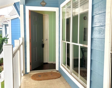 3506 Cove View Boulevard - Photo Thumbnail 1