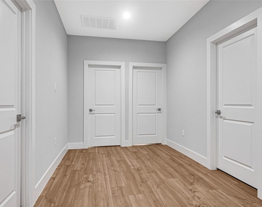 10021 Alfred Lane - Photo Thumbnail 16
