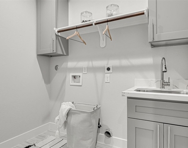 10021 Alfred Lane - Photo Thumbnail 24