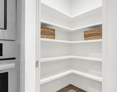10021 Alfred Lane - Photo Thumbnail 14