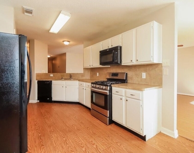 16115 Purpleridge Court - Photo Thumbnail 6