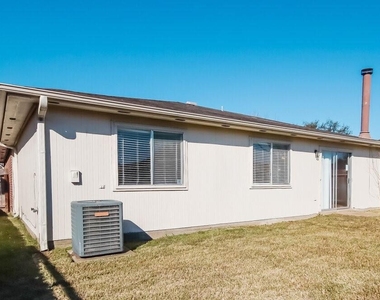 16115 Purpleridge Court - Photo Thumbnail 14