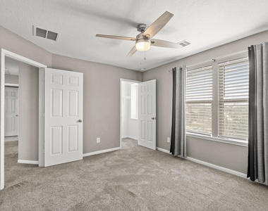 5266 Tall Tower Street - Photo Thumbnail 26