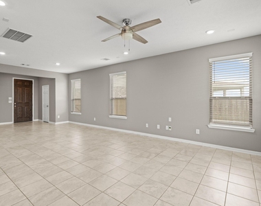 5266 Tall Tower Street - Photo Thumbnail 9