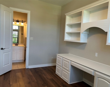 101 E Silverwood Ranch Estate - Photo Thumbnail 39