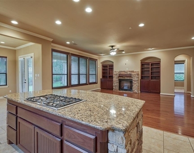101 E Silverwood Ranch Estate - Photo Thumbnail 7