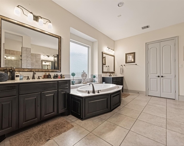 2515 Avon Gate Court - Photo Thumbnail 38