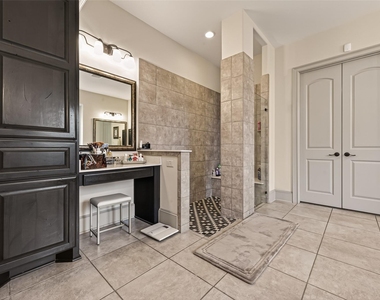 2515 Avon Gate Court - Photo Thumbnail 41