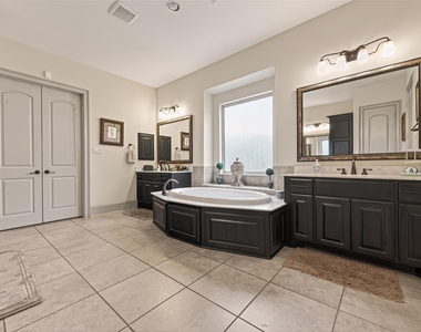 2515 Avon Gate Court - Photo Thumbnail 40