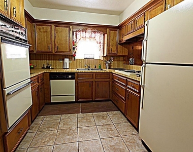 13723 Pepper Knoll Drive - Photo Thumbnail 6