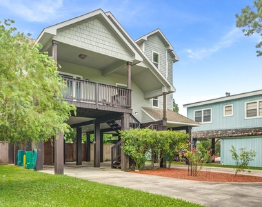 1009 Bryan Avenue - Photo Thumbnail 2