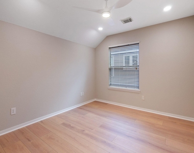 54 Douvaine Ct - Photo Thumbnail 29