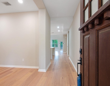 54 Douvaine Ct - Photo Thumbnail 10