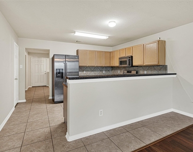 3219 Zephyr Glen Way - Photo Thumbnail 6
