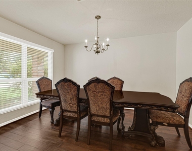 3219 Zephyr Glen Way - Photo Thumbnail 4