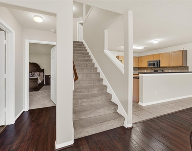 3219 Zephyr Glen Way - Photo Thumbnail 17