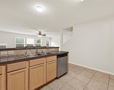 3219 Zephyr Glen Way - Photo Thumbnail 8