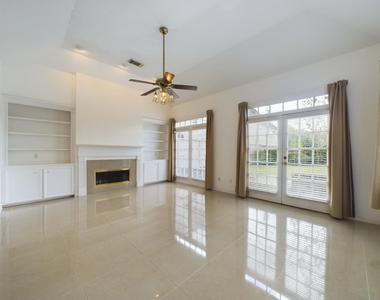 5627 Winsome Lane - Photo Thumbnail 5