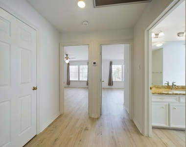 5627 Winsome Lane - Photo Thumbnail 27