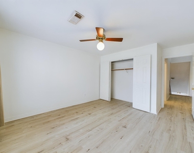 5627 Winsome Lane - Photo Thumbnail 31