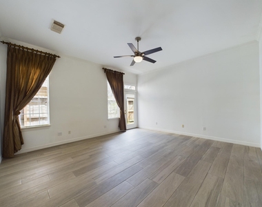 5627 Winsome Lane - Photo Thumbnail 20