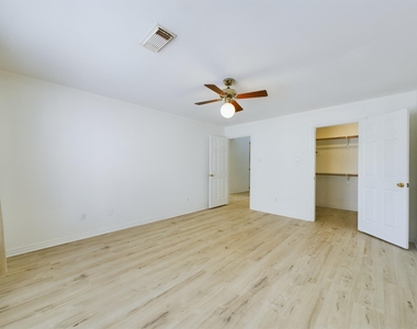 5627 Winsome Lane - Photo Thumbnail 34