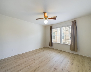 5627 Winsome Lane - Photo Thumbnail 36