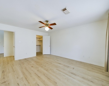 5627 Winsome Lane - Photo Thumbnail 33