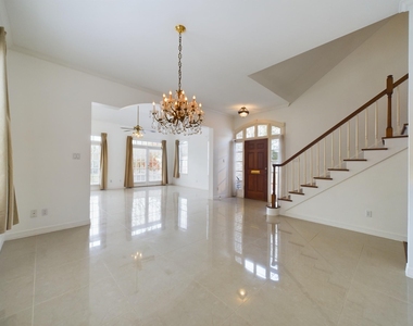5627 Winsome Lane - Photo Thumbnail 2