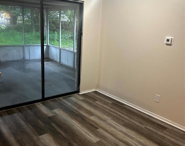 5718 Mackinaw Street - Photo Thumbnail 11